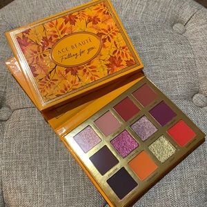 Ace Beaute - Falling for You Eyeshadow Palette